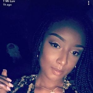 Meet your Posher, Katina